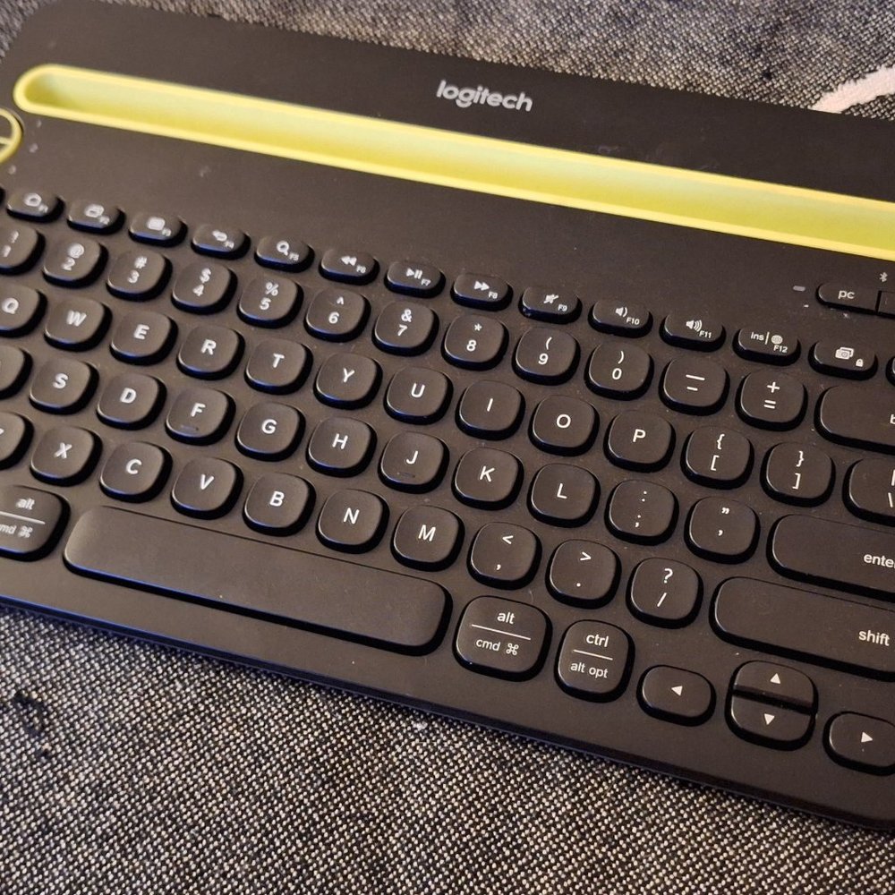 Logitech K480 Keyboard